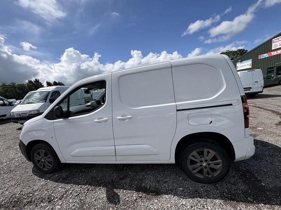2023 Peugeot Partner – Model: Partner Asphalt Premium+ BHDi – MH72NYZ