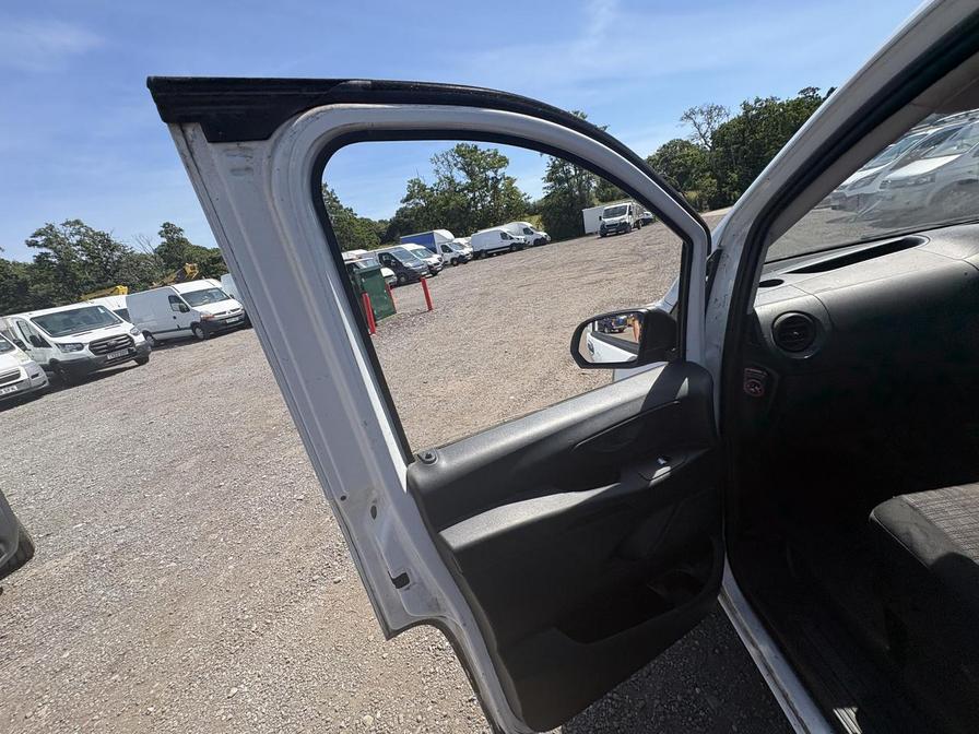 2015 Mercedes-Benz Vito – Model: Vito 111 CDi – EO65ZWP