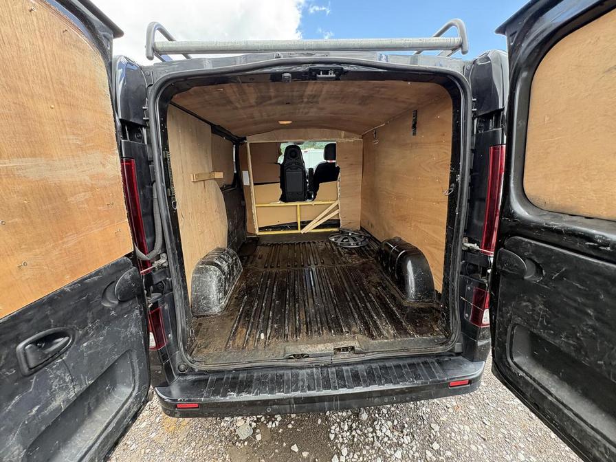 2017 Vauxhall Vivaro – Model: Vivaro 2700 Sport CDTi BT S/S – VA17CXM
