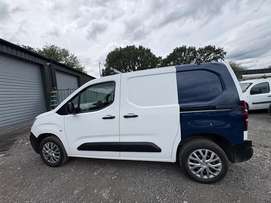 2021 Citroen Berlingo – Model: Berlingo 1000 Enterprise Professional Blue HDi – WP71OBO