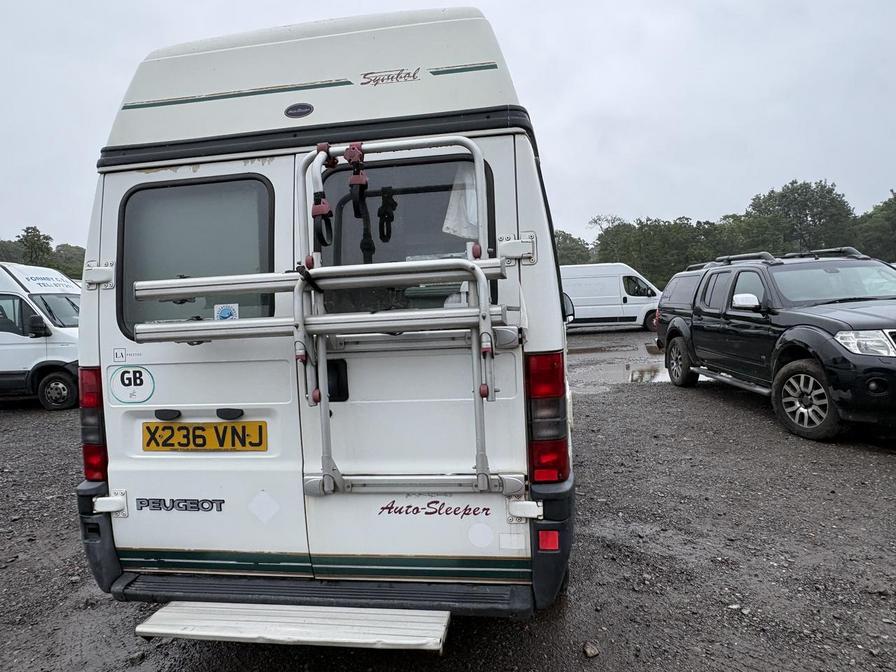 2000 Peugeot Boxer – Model: Boxer 270 MWB – X236VNJ