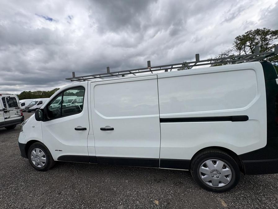 2016 Renault Trafic – Model: Trafic LL29 Business dCi – HV66KKJ
