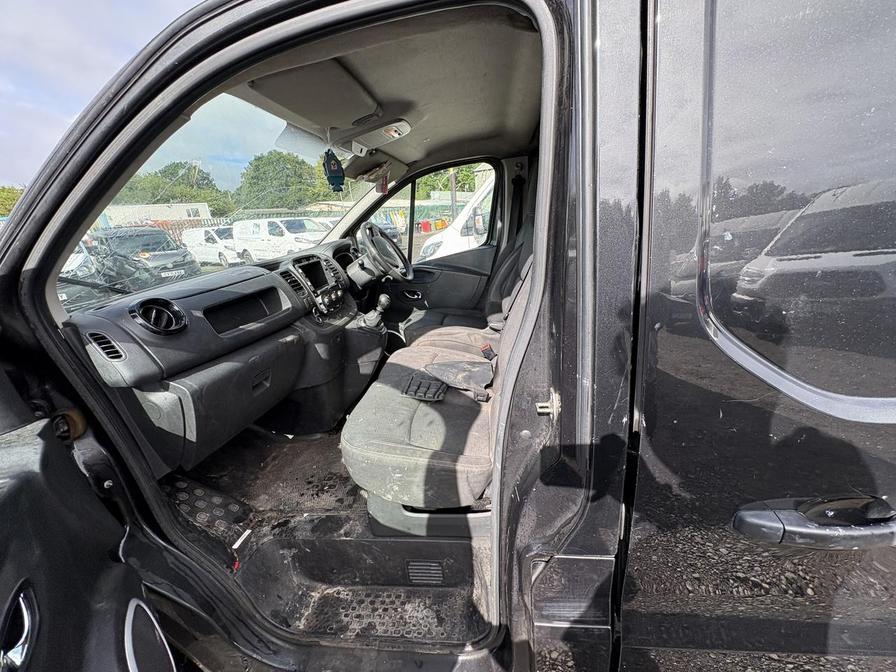 2015 Vauxhall Vivaro – Model: Vivaro  2900 Sportive CDTi – NK15XTC