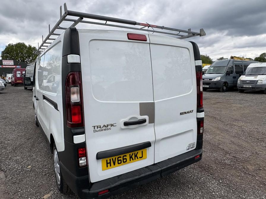 2016 Renault Trafic – Model: Trafic LL29 Business dCi – HV66KKJ