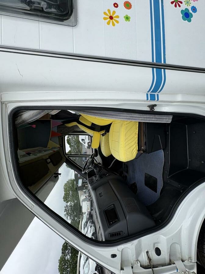 1999 Peugeot Boxer – Model: Boxer 270 TD SWB – V487DJT
