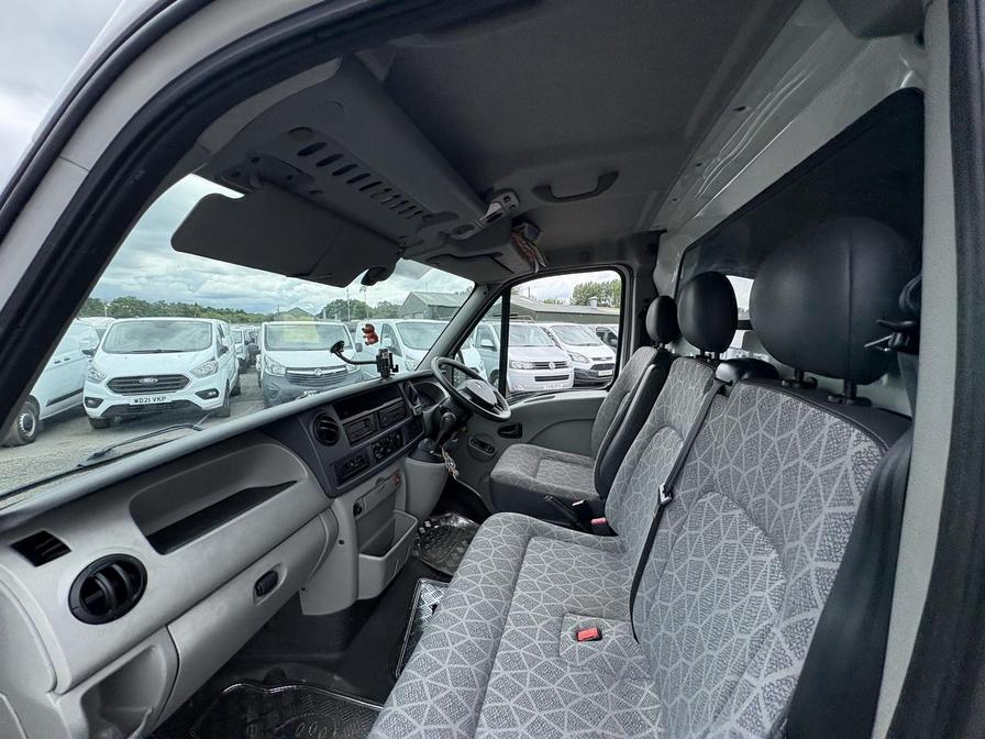 2007 Renault Master – Model: Master MM35 dCi 120 Semi-Auto – GK57XWU