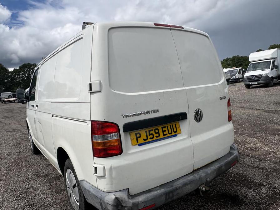 2009 Volkswagen Transporter – Model: Transporter T28 102 TDI SWB – PJ59EUU
