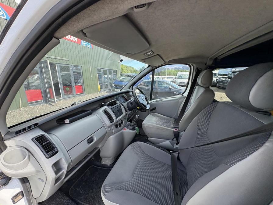 2005 Vauxhall Vivaro – Model: Vivaro 2900 Dti SWB – FG55NDF