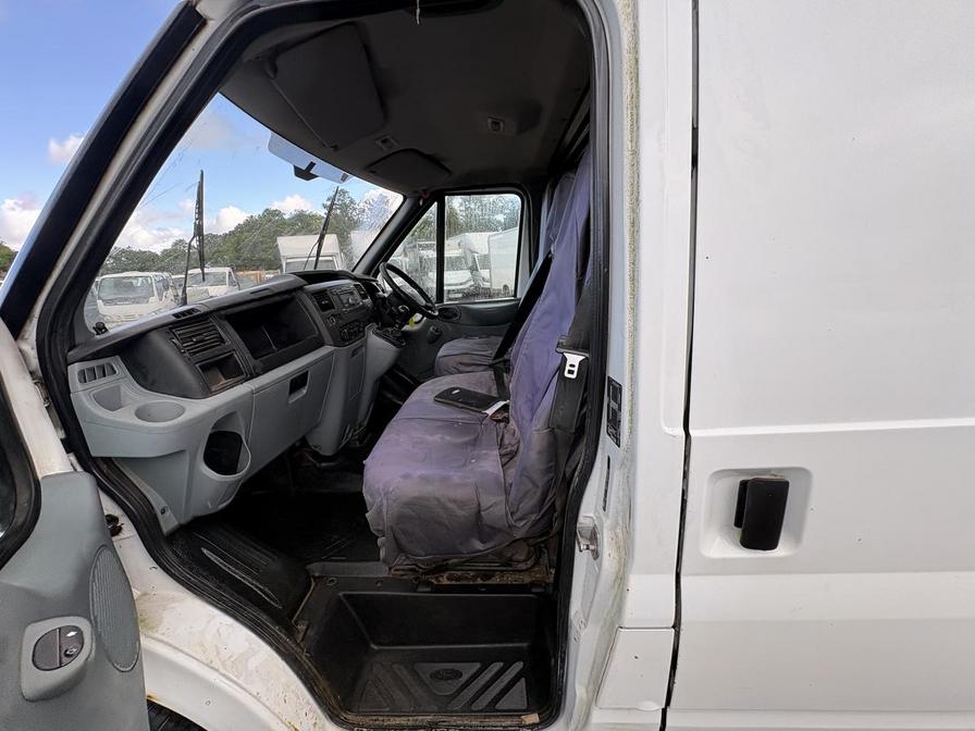 2010 Ford Transit – Model: Transit 115 T330 SWB RWD – GF10XBL
