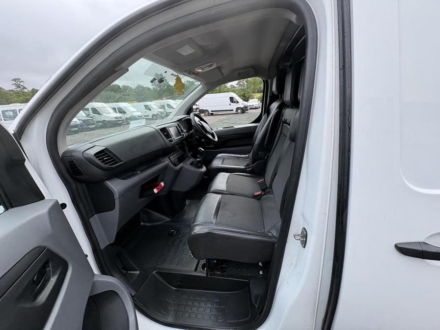 2017 Citroen Dispatch – Model: Dispatch 1000 Enterprise Blue HDi – LD17UEM