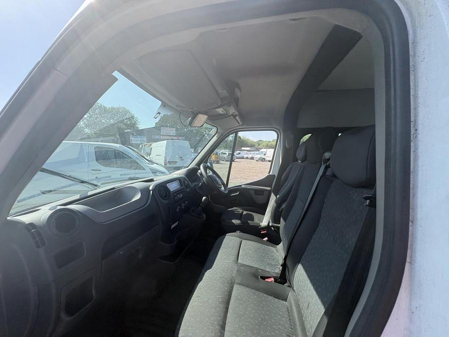2018 Vauxhall Movano – Model: Movano L3H2 F3500 CDTi – SG18ZTO