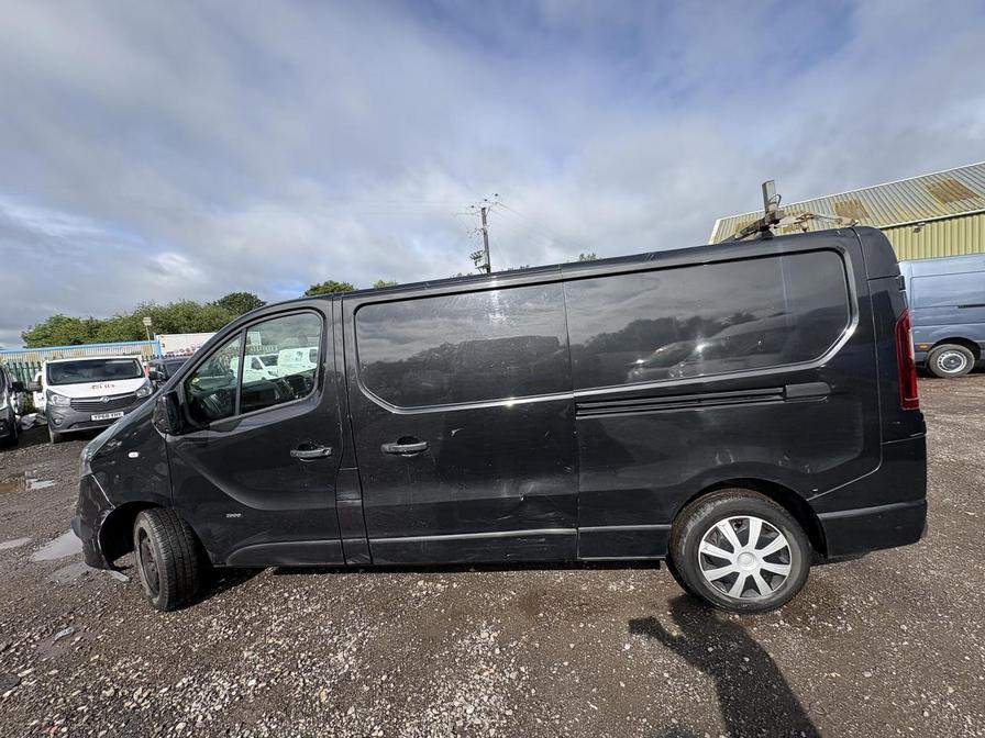 2015 Vauxhall Vivaro – Model: Vivaro  2900 Sportive CDTi – NK15XTC