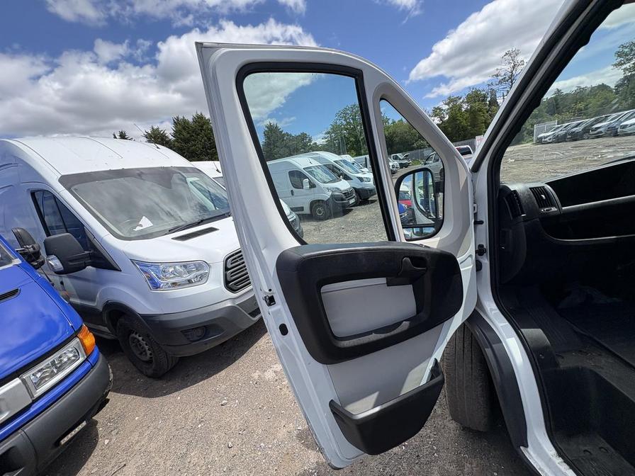 2018 Peugeot Boxer – Model: Boxer 435 Professional L4H2 Blue HDi – MJ18FXG