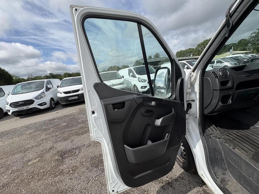 2020 Vauxhall Movano – Model: Movano L3H1 F3500 CDTi – DY20NFL