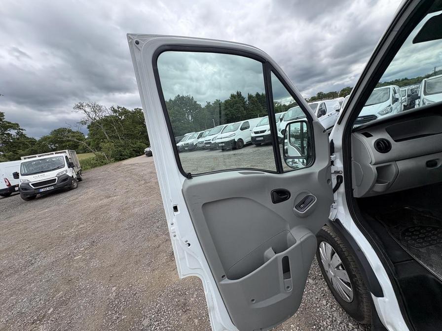 2007 Renault Master – Model: Master MM35 dCi 120 Semi-Auto – GK57XWU