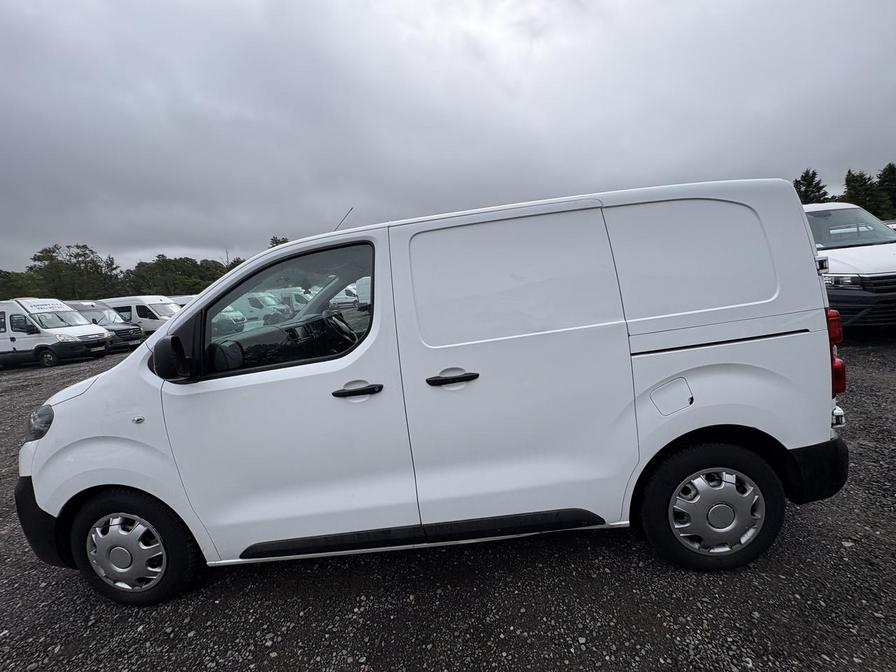 2017 Citroen Dispatch – Model: Dispatch 1000 Enterprise Blue HDi – LD17UEM