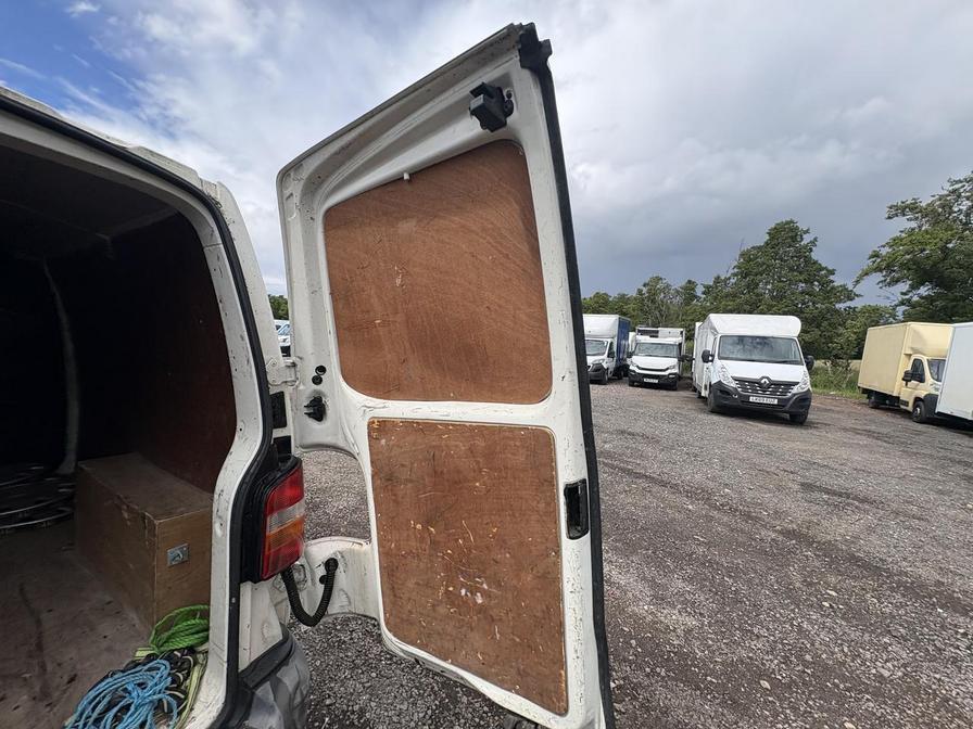 2009 Volkswagen Transporter – Model: Transporter T28 102 TDI SWB – PJ59EUU
