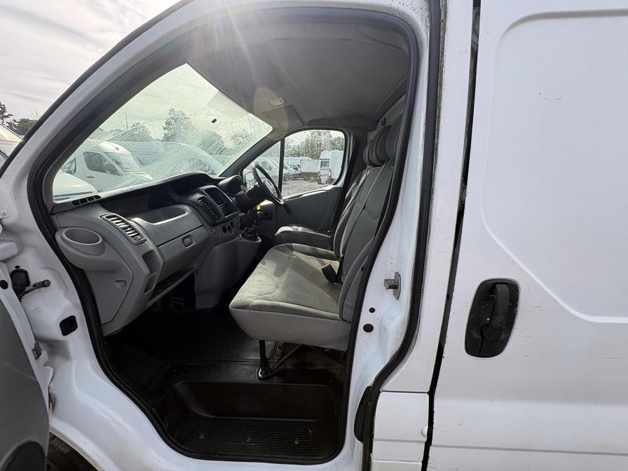 2011 Vauxhall Vivaro – Model: Vivaro 2900 CDTi 113 LWB – DN61FFP
