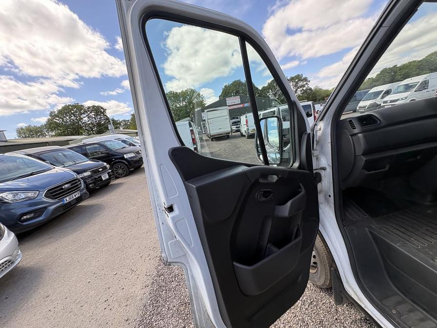 2022 Renault Master – Model: Master LL35 Business Blue dCi – WV72NXR