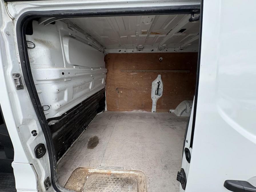 2016 Renault Trafic – Model: Trafic LL29 Business dCi – HV66KKJ