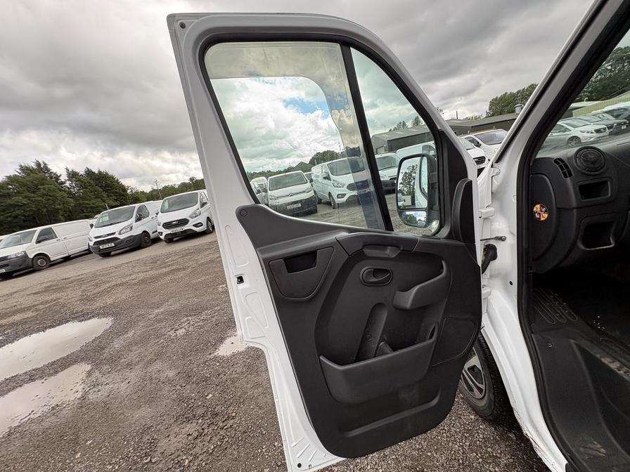 2019 Vauxhall Movano – Model: Movano L2H2 F3500 CDTi – BW19CNX