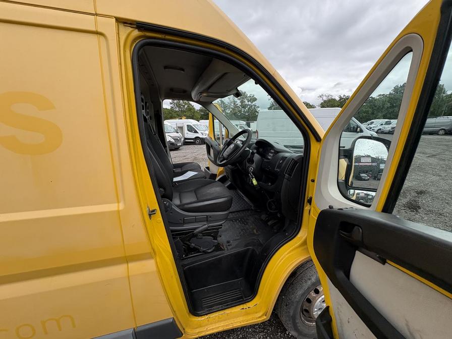 2015 Citroen Relay – Model: Relay 35 L3H2 Enterprise HDi – LB15UHP