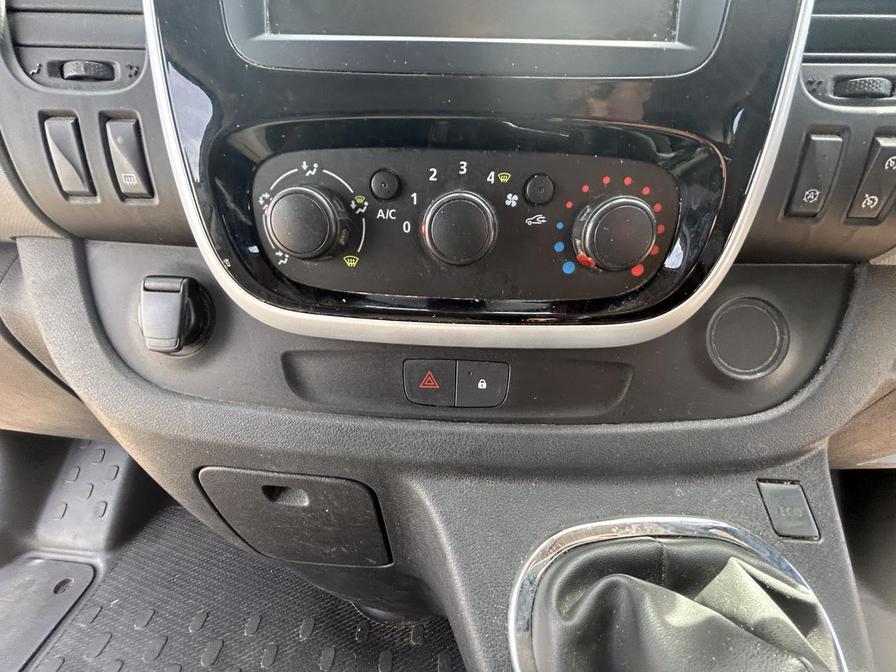 2019 Renault Trafic – Model: Trafic LL29 Sport Nav Energy dCi – YC19ERM