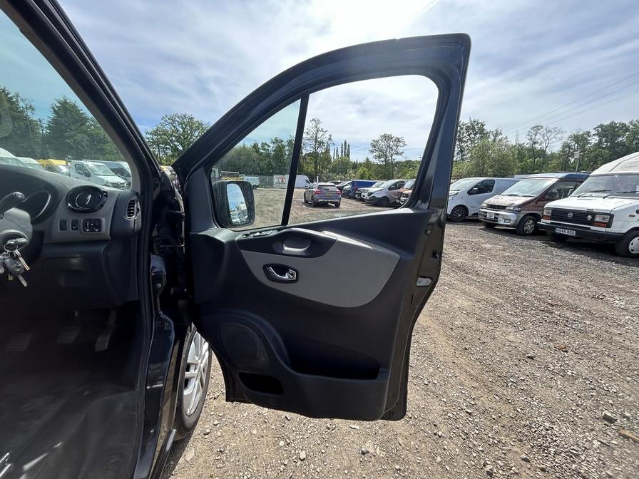 2019 Renault Trafic – Model: Trafic LL29 Sport Nav Energy dCi – YC19ERM