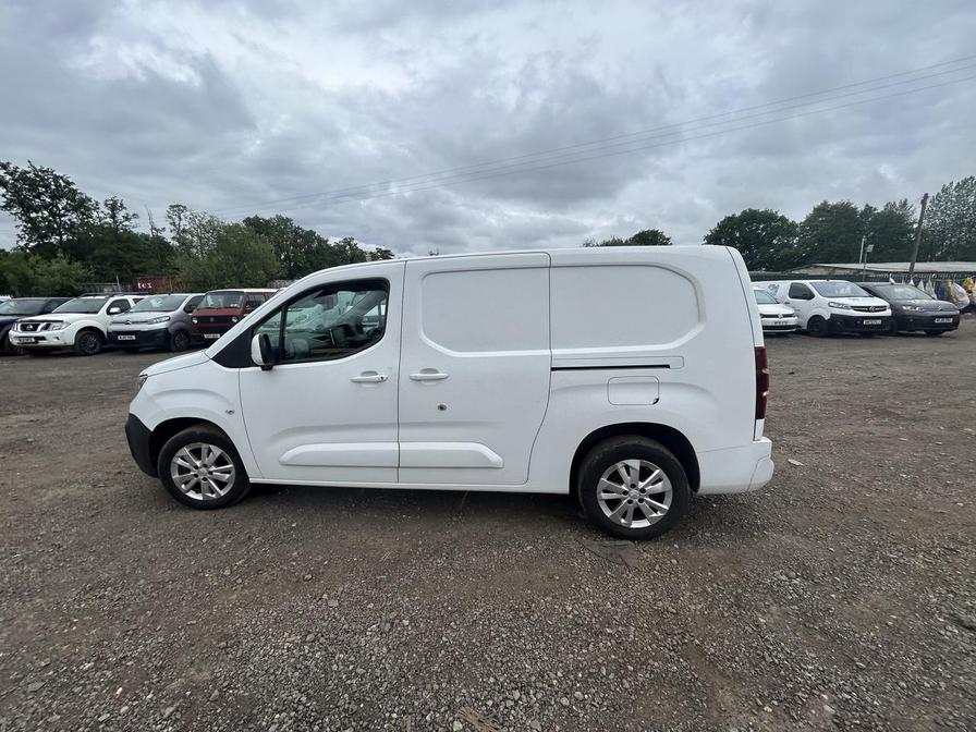 2019 Peugeot Partner – Model: Partner Asphalt L2 Blue HDi – BP19UHX