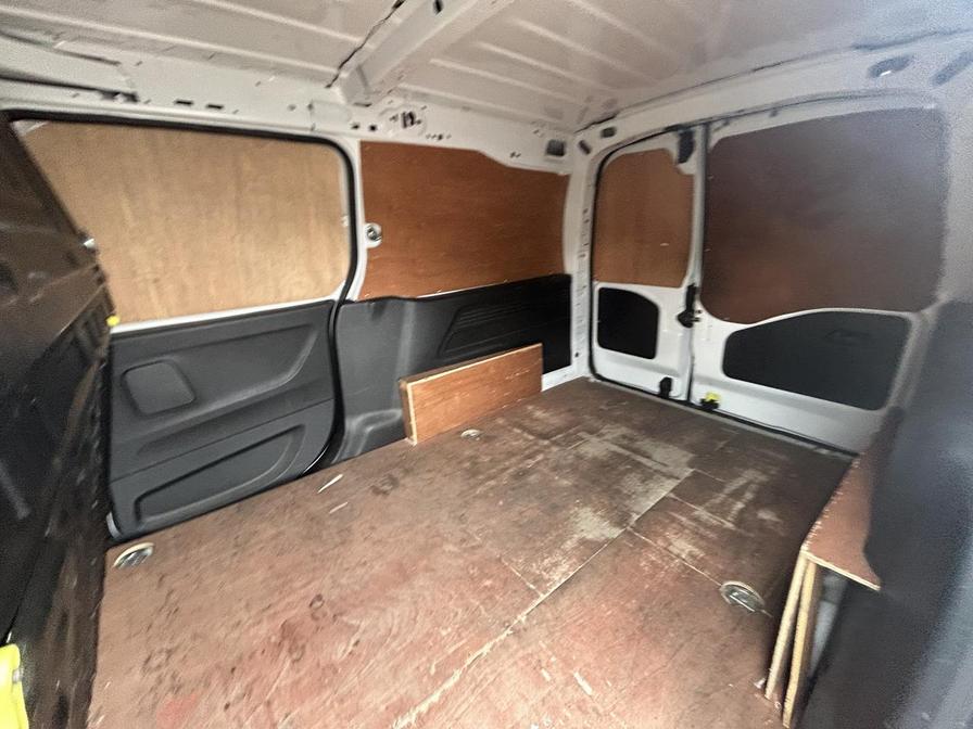 2019 Peugeot Partner – Model: Partner Asphalt L2 Blue HDi – BP19UHX