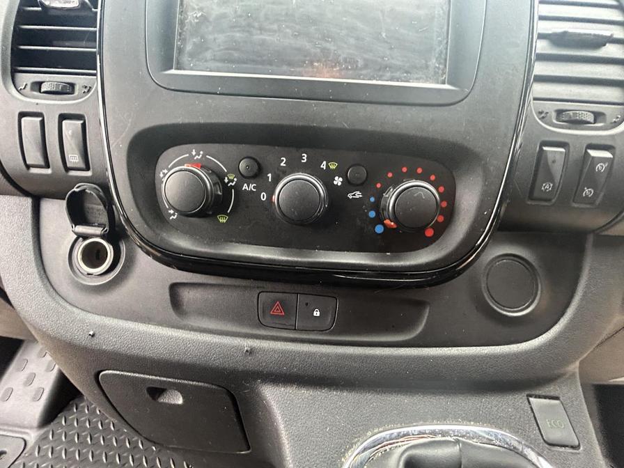 2017 Vauxhall Vivaro – Model: Vivaro 2900 Sportive CDTi Bi-T S/S – WU67NBL