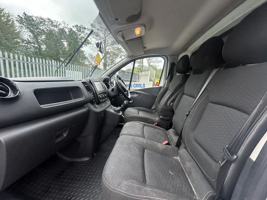 2017 Vauxhall Vivaro – Model: Vivaro 2900 Sportive CDTi Bi-T S/S – WU67NBL