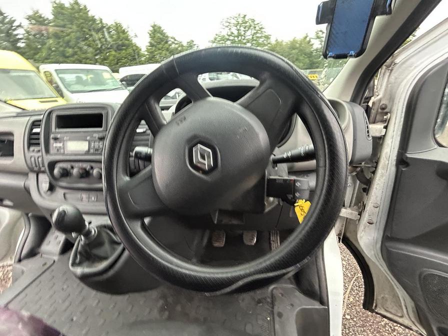 2015 Renault Trafic – Model: Trafic SL27 Business+ dCi – LX15VEP