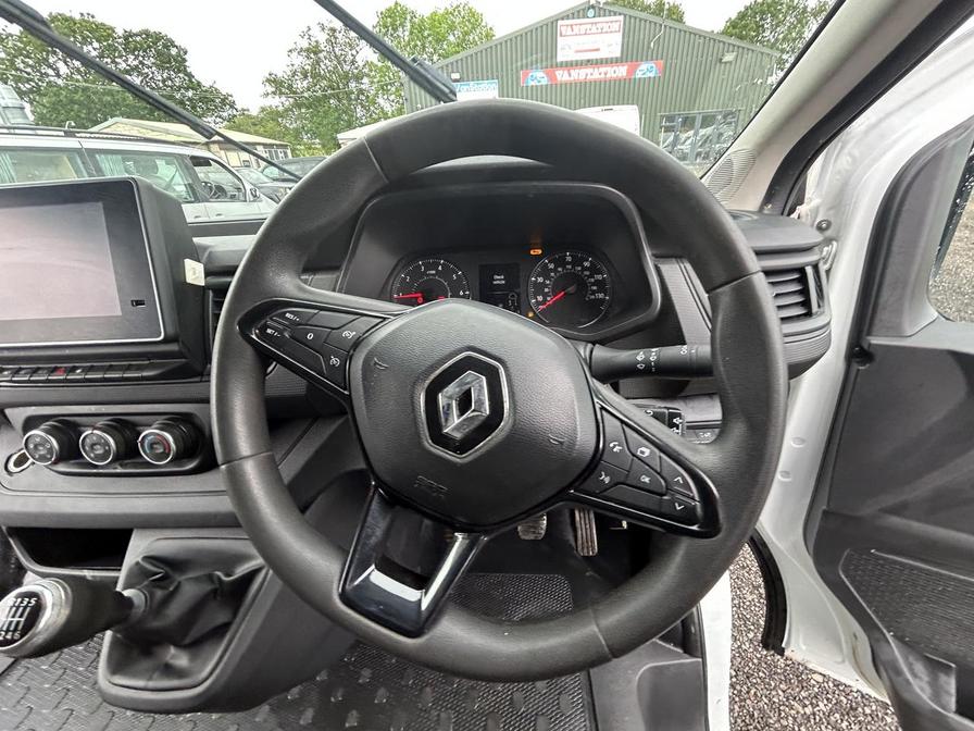 2022 Renault Trafic – Model: Trafic SL28 Business+ Blue dCi – WR72MVM