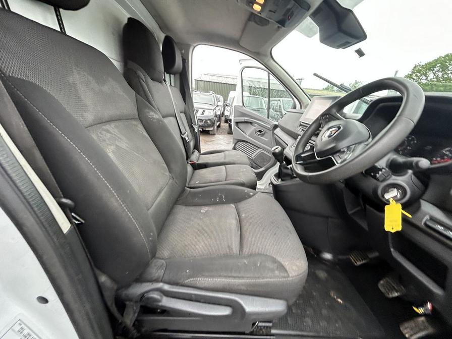 2022 Renault Trafic – Model: Trafic SL28 Business+ Blue dCi – WR72MVM