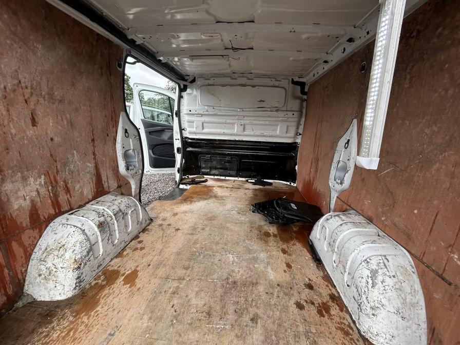 2022 Renault Trafic – Model: Trafic SL28 Business+ Blue dCi – WR72MVM