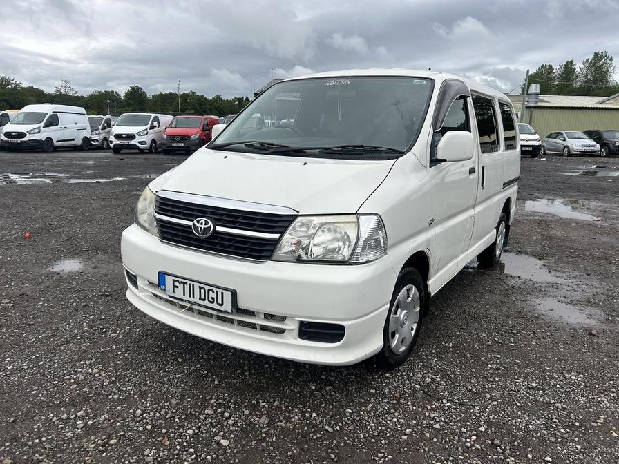 2011 Toyota HIAce – Model: Hiace 280 D-4D 95 SWB – FT11DGU