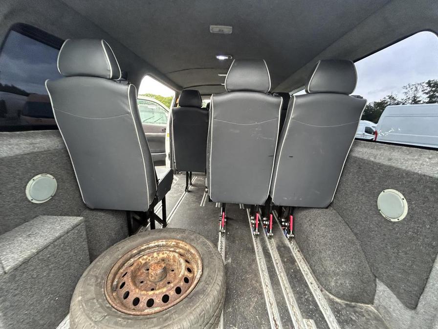 2011 Toyota HIAce – Model: Hiace 280 D-4D 95 SWB – FT11DGU