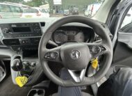 2019 Vauxhall Combo – Model: Combo 2300 Sportive S/S – DT19CDE