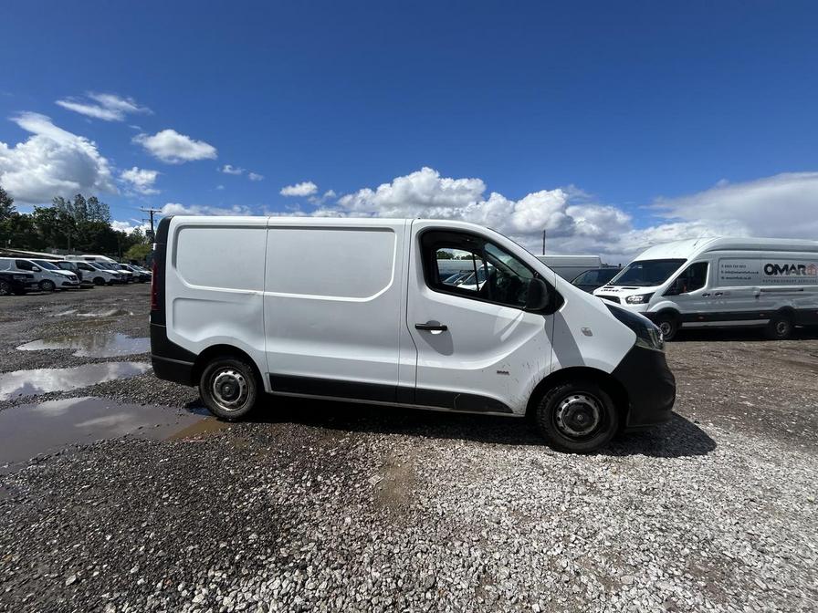 2016 Vauxhall Vivaro – Model: Vivaro 2900 Bi-T CDTi ecoFLEX S/S – LL16EKA