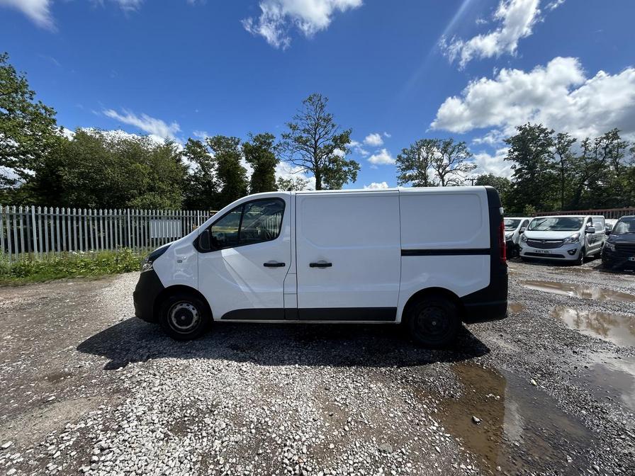 2016 Vauxhall Vivaro – Model: Vivaro 2900 Bi-T CDTi ecoFLEX S/S – LL16EKA