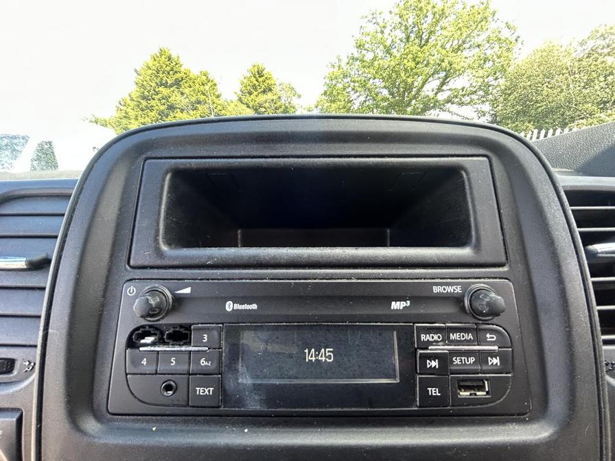 2016 Vauxhall Vivaro – Model: Vivaro 2900 Bi-T CDTi ecoFLEX S/S – LL16EKA