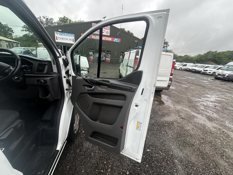 2019 Ford Transit Custom – Model: Transit Custom 300 Trend – YN19LTE