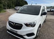 2019 Vauxhall Combo – Model: Combo 2000 Sportive S/S – VK69FXP