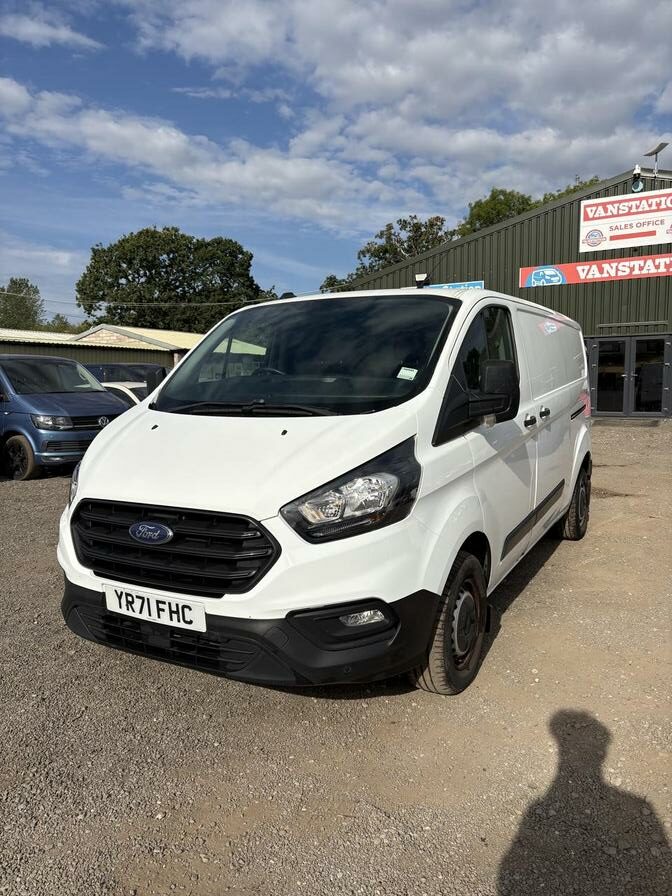 2021 Ford Transit Custom – Model: Transit Custom 300 Leader EcoBlue – YR71FHC