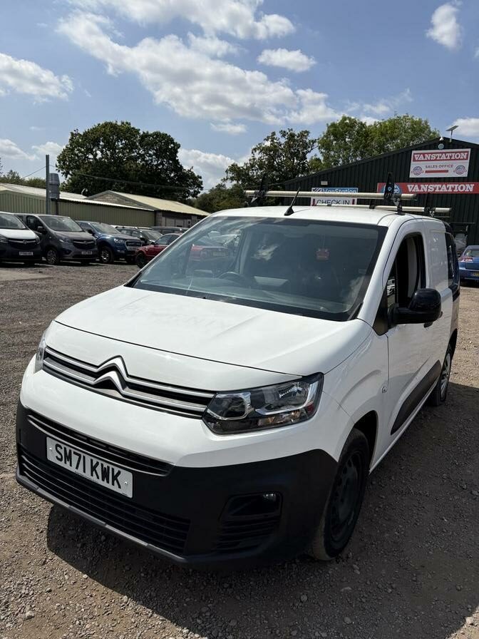 2021 Citroen Berlingo – Model: Berlingo 1000 Enterprise Professional Blue HDi – SM71KWK