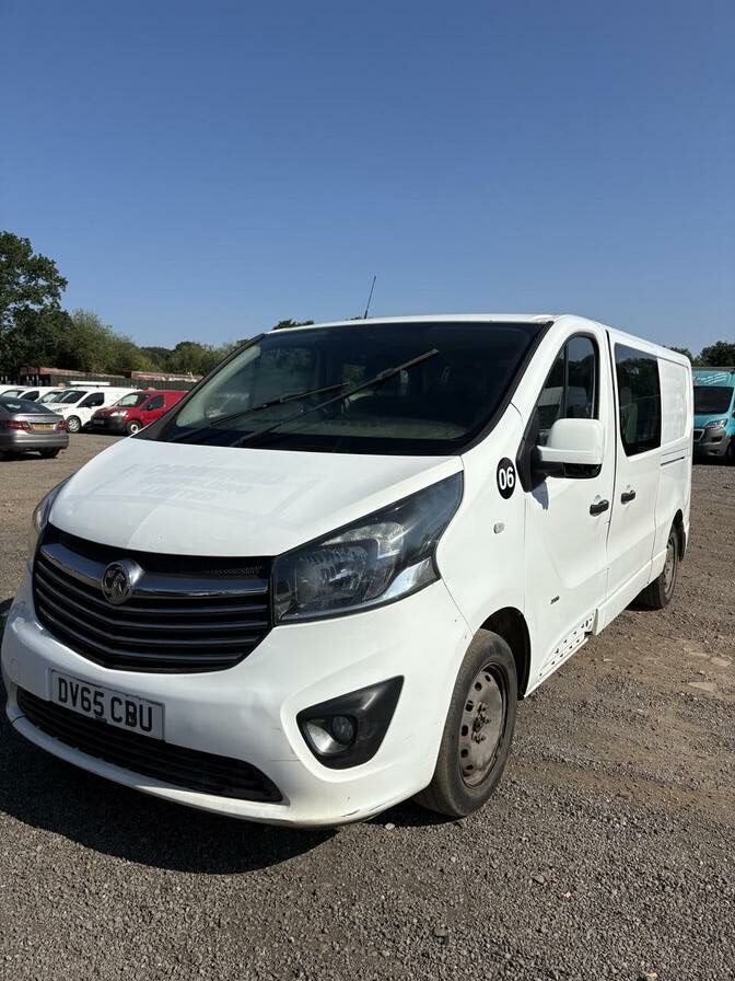 2015 Vauxhall Vivaro – Model: Vivaro 2900 Sportive Bi-T CDTi ecoFLEX S/S – DV65CBU