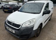2017 Peugeot Partner – Model: Partner S L2 Blue HDi – MW17XEK