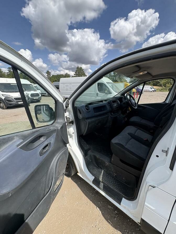 2016 Vauxhall Vivaro – Model: Vivaro  2700 CDTI – YL65YDW