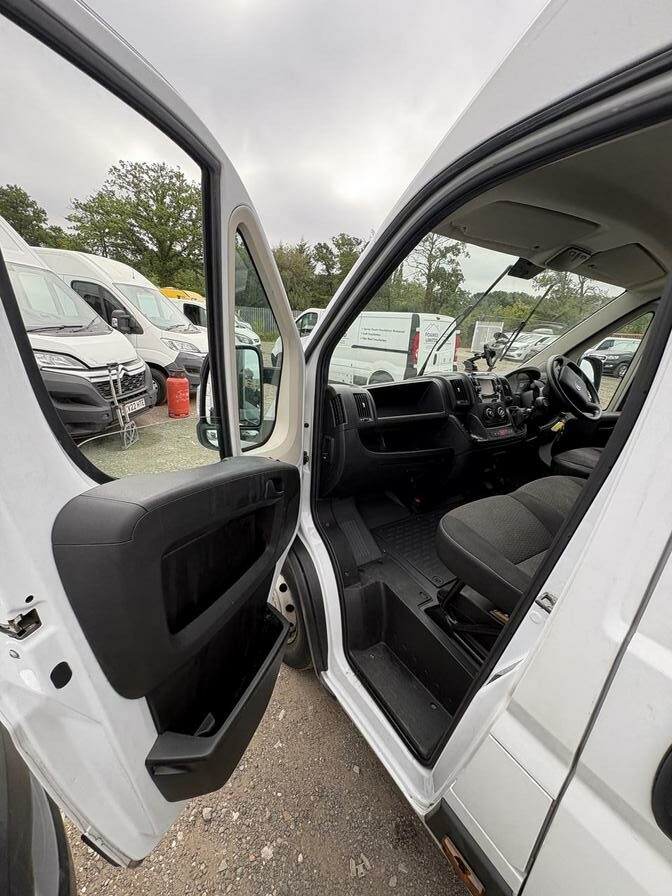 2021 Citroen Relay – Model: Relay 35 Heavy L4H2 Enterprise Blue HDi S/S – LC21VKX